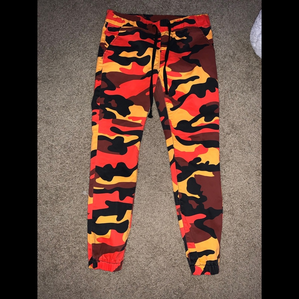 Camo pants